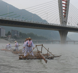 동강뗏목축제 래프팅 체험