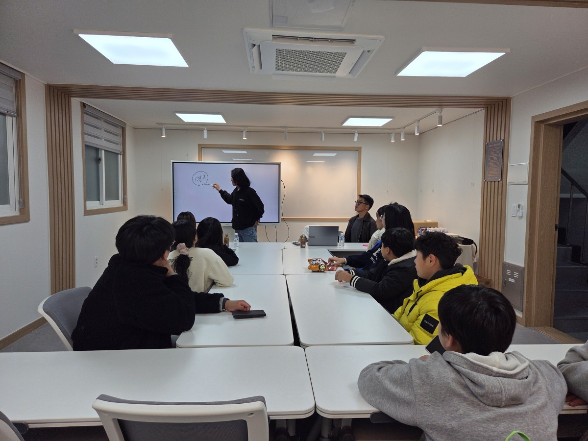 영월문화관광재단, 지역 극단 시와별과 함께한 문화예술교육 연극 톡! 상상 톡! 3회차 성공적 종료